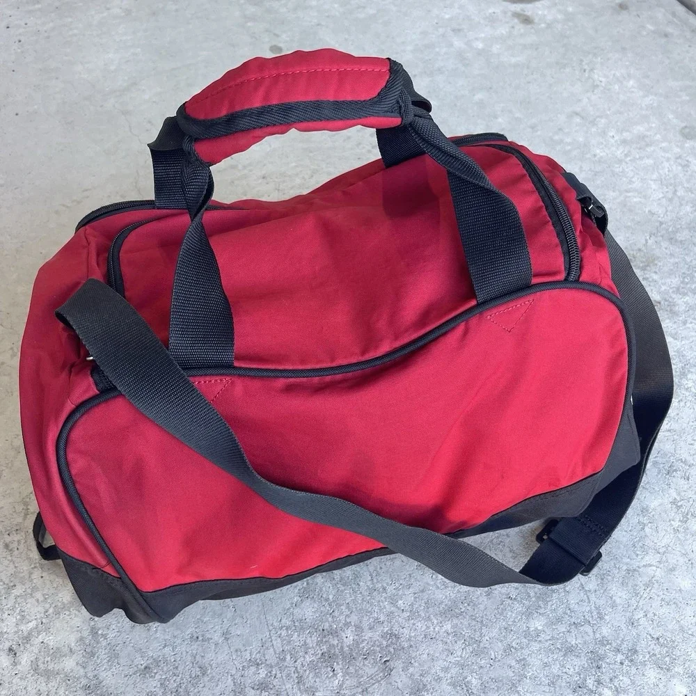 Vintage Nike Medium Training Duffle Gym Travel Sports Shoe Bag Black Swoosh Logo